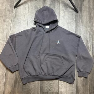 Judith Men's Grey and Navy Hoodie